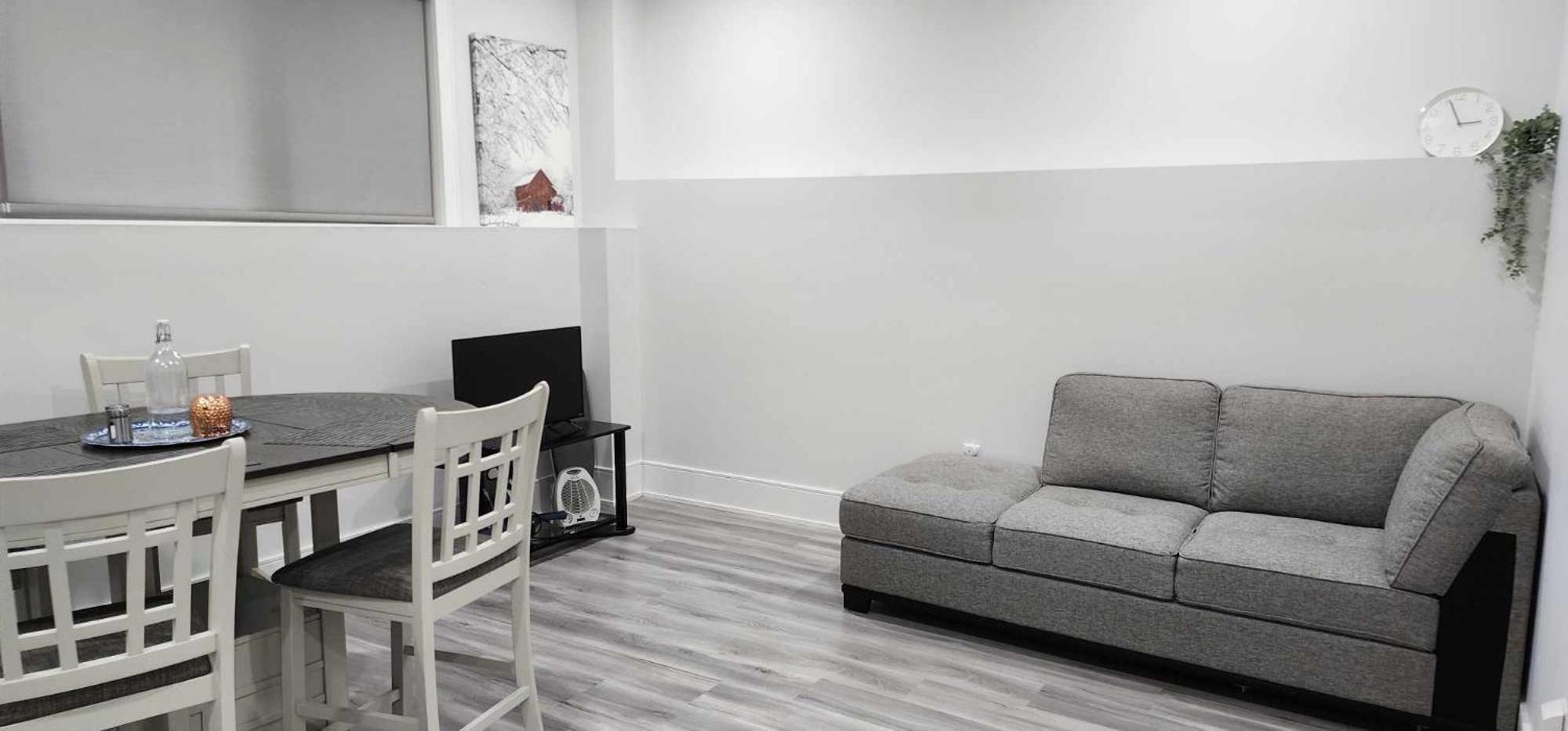טורונטו Scarborough New 2-Bedroom Basement מראה חיצוני תמונה